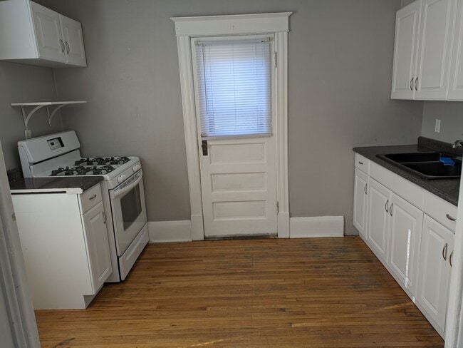 Foto del edificio - 626 4th St SE