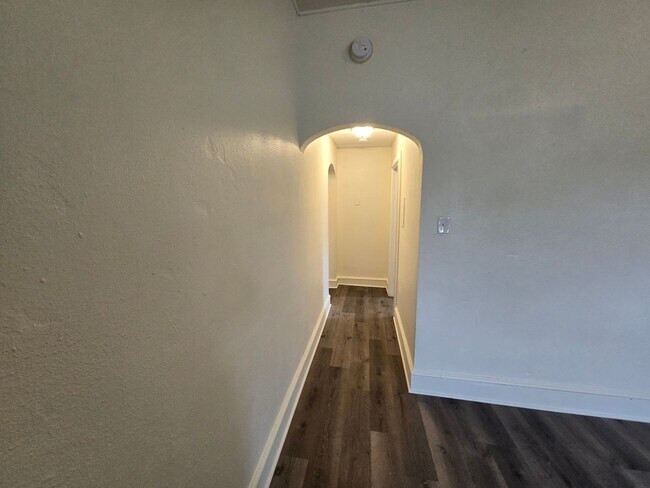 Foto del edificio - 384-386 S Franklin St