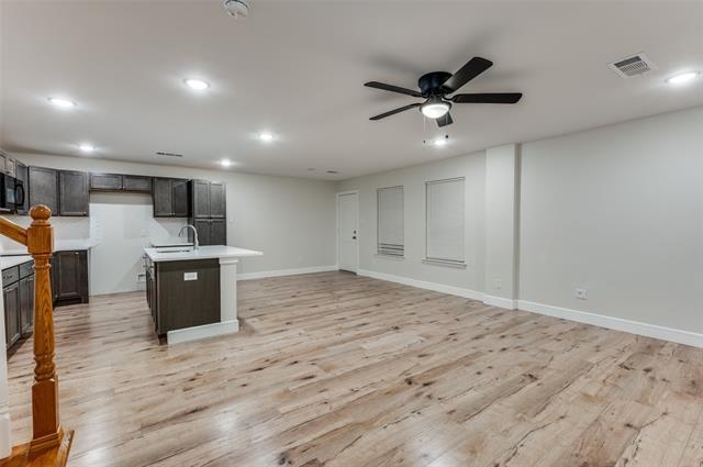 Foto del edificio - 1632 E Arlington Ave