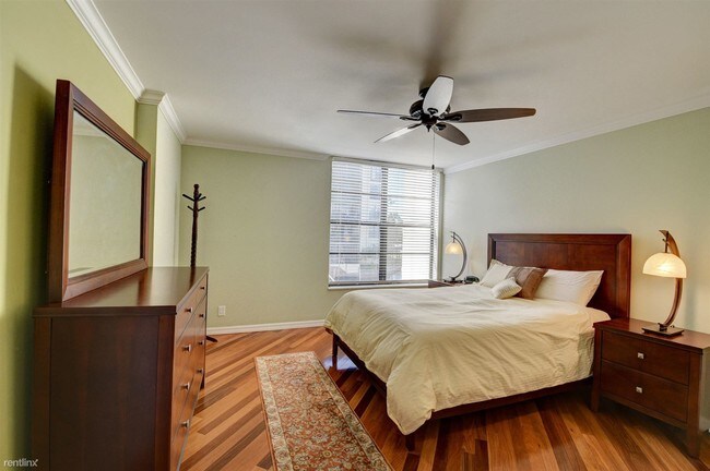 Foto del edificio - 2 br, 2 bath Apartment - 8 Royal Palm Way