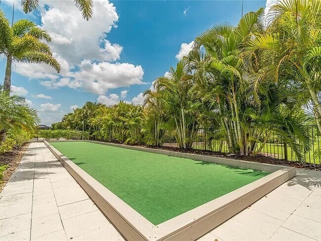 Foto del edificio - 19321 Nearpoint Dr