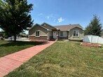 Foto principal - 5 bdrm 3 bth Home 2 Car Garage- Solar Panels!
