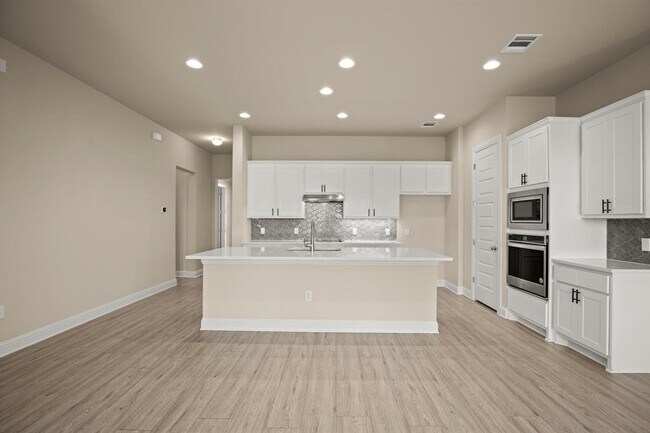 Building Photo - 709 Pinnacle View Dr