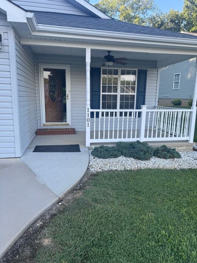 Building Photo - 1101 Robins Meadow Ln