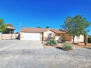 Building Photo - 380 Round Up Ct