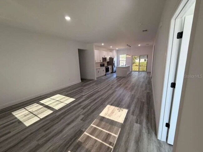 Foto del edificio - Charming 4-Bedroom Ocala Retreat with Spac...