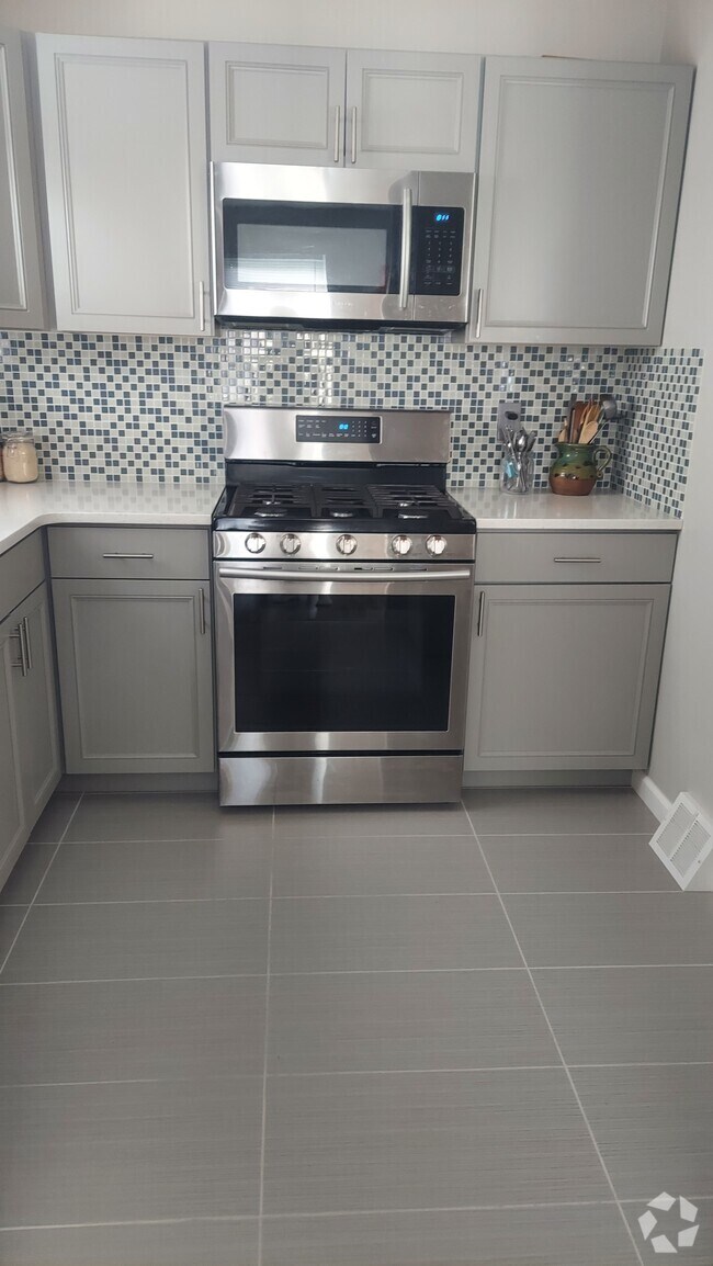 Scotchbrook Apartments for Rent with a Garage Philadelphia, PA 1