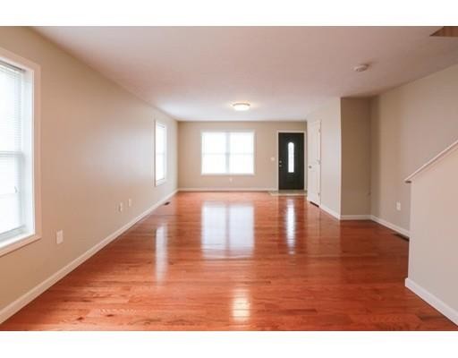 Building Photo - 82 Rowley St