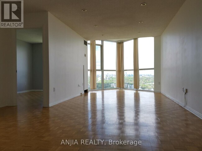 Building Photo - 7 Concorde Pl