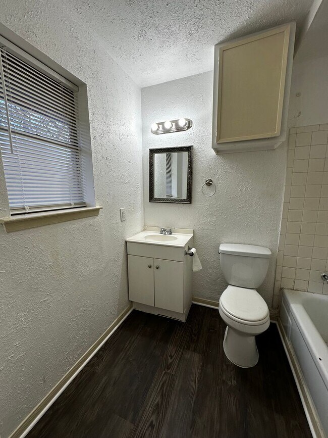 Foto del edificio - 1 Bedroom Duplex