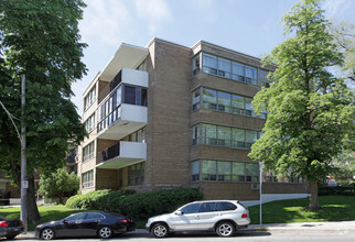 Building Photo - The Hampshire House