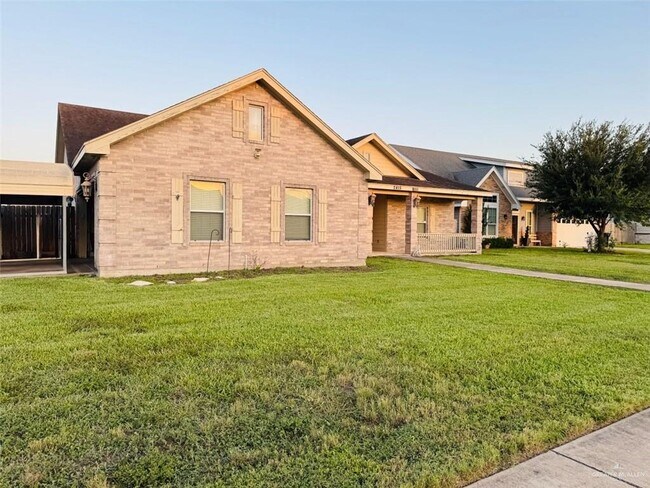 Building Photo - 2415 Flag Stone Terrace
