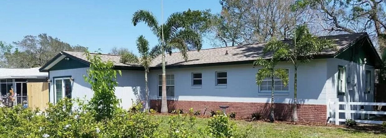 Foto principal - 1555 Derbyshire Road