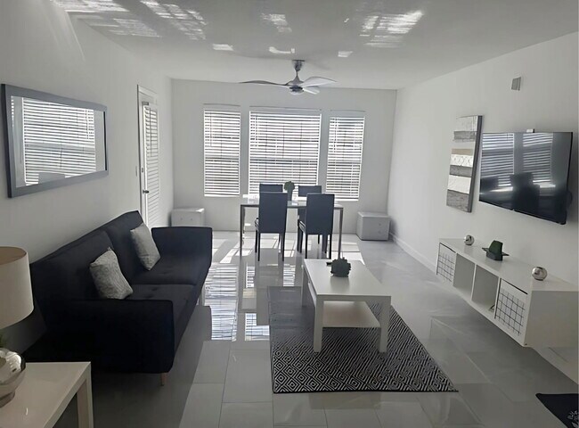 Photo - 11508 Westwood Blvd Apartment