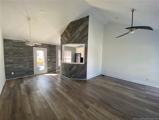 Foto del edificio - 5715 Walkabout Rd