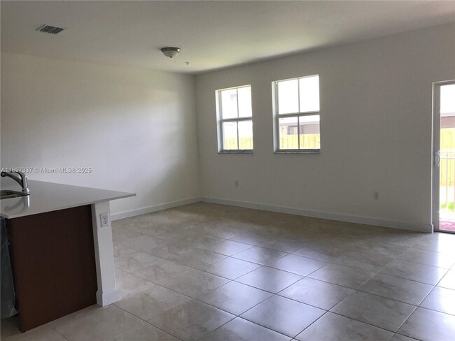 Foto del edificio - 210 NW 109th Ave