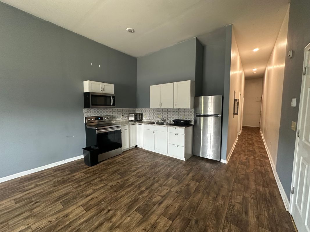 Foto principal - 107 W Pulteney St