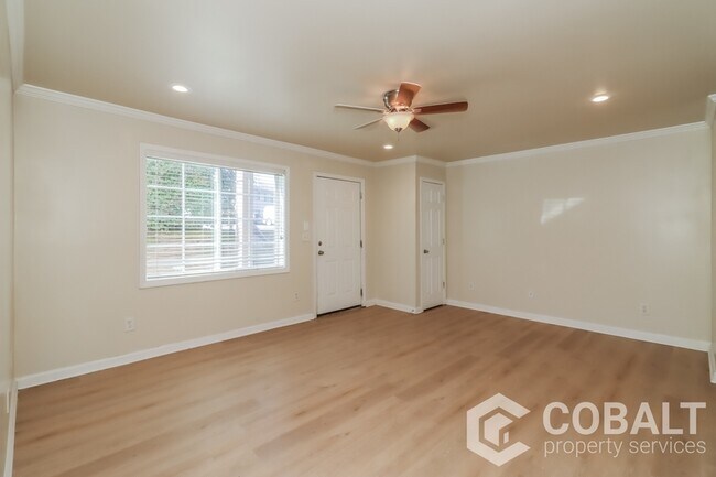 Foto del edificio - 2145 Bolton Rd NW