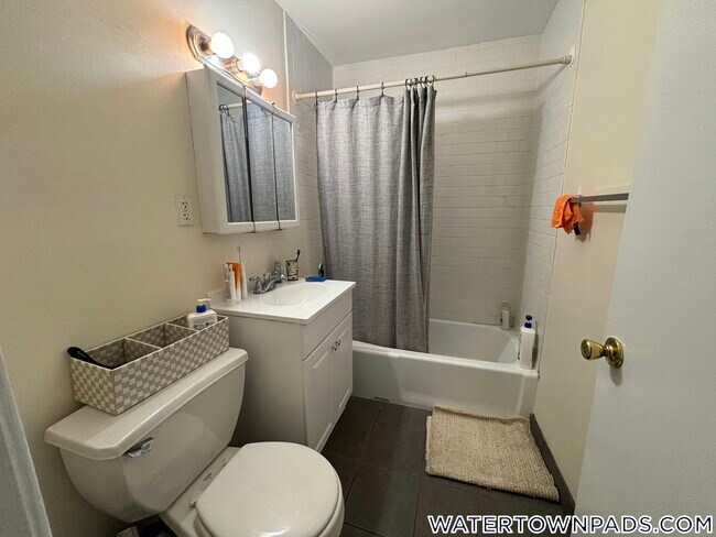 Foto del edificio - 245 Main St