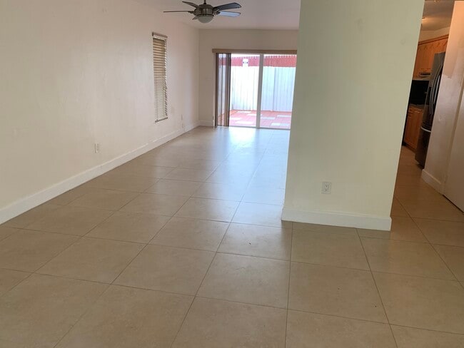 Foto del edificio - 19356 SW 103rd Ct