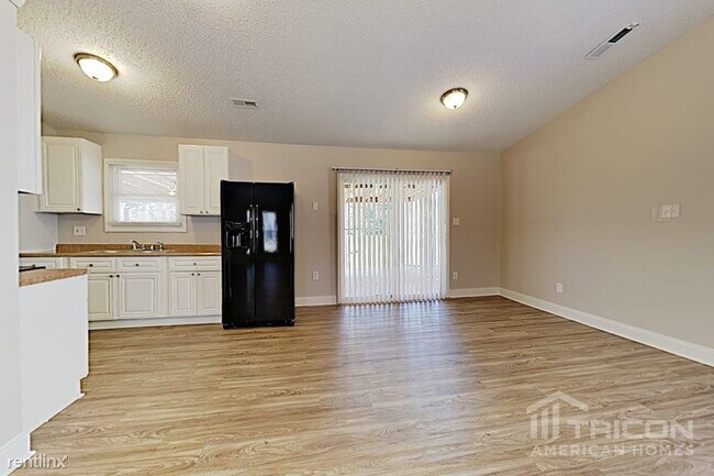 Foto del edificio - 6313 Harrisburg Rd