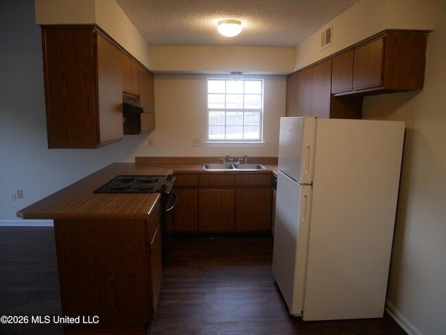 Building Photo - 8061 Martha Ann Ln