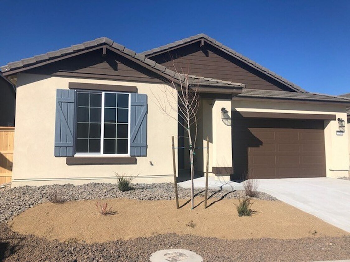 Primary Photo - Kiley Ranch Stunner - Close to Everything!