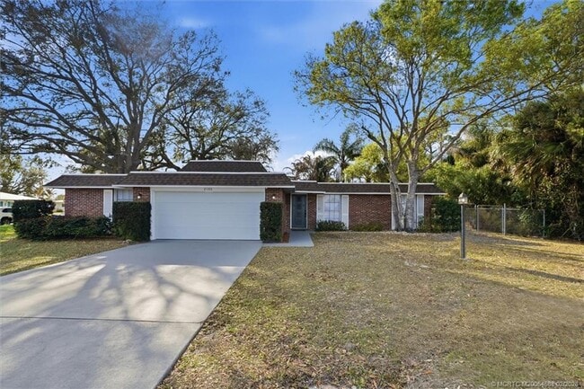 Building Photo - 2195 43rd Ave