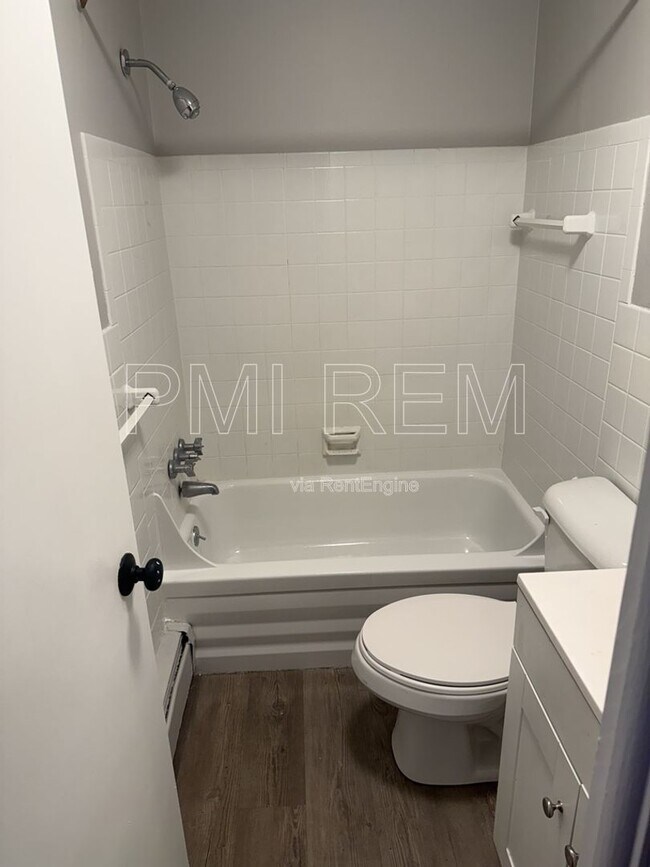 Foto del edificio - 14437 Triskett Rd