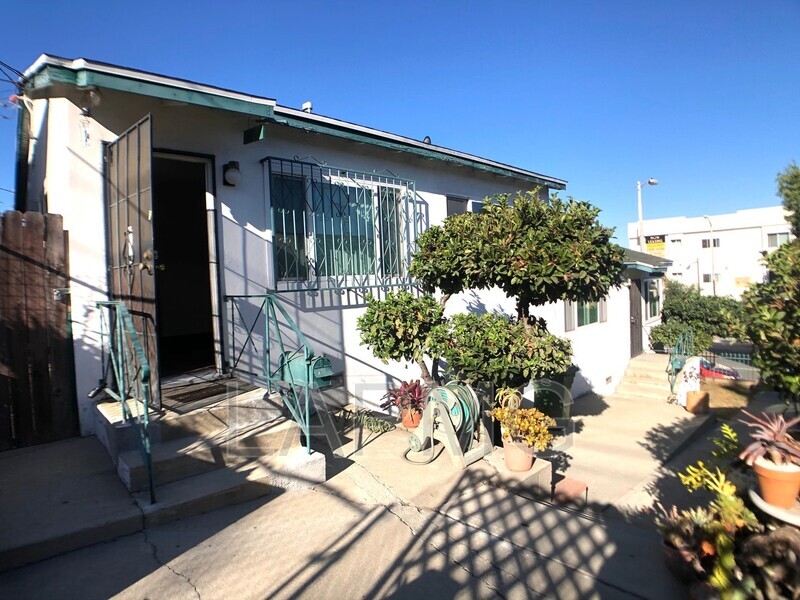 Foto principal - 4304 City Terrace Dr