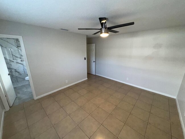 Building Photo - 3856 Van Cott St
