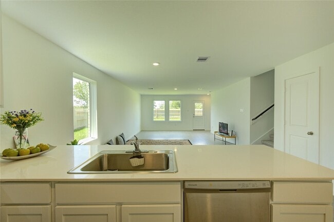 Building Photo - 1602 Birch Wood Dr