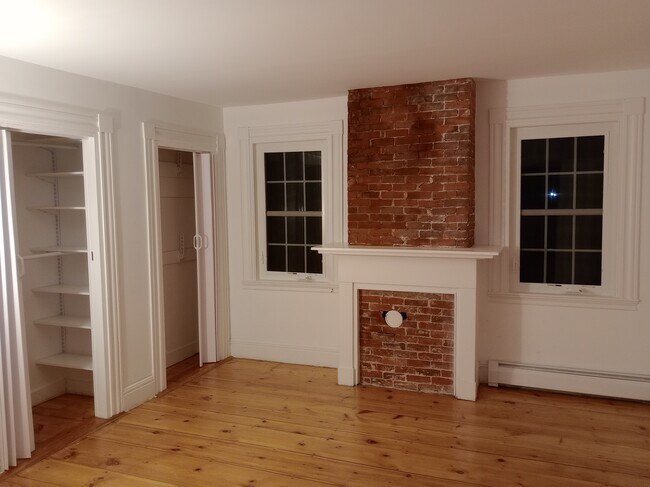 Bedroom - 31 High St