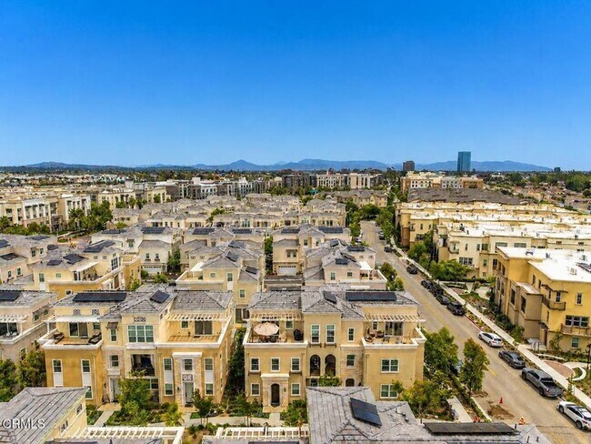 Foto del edificio - 643 Winchester Dr