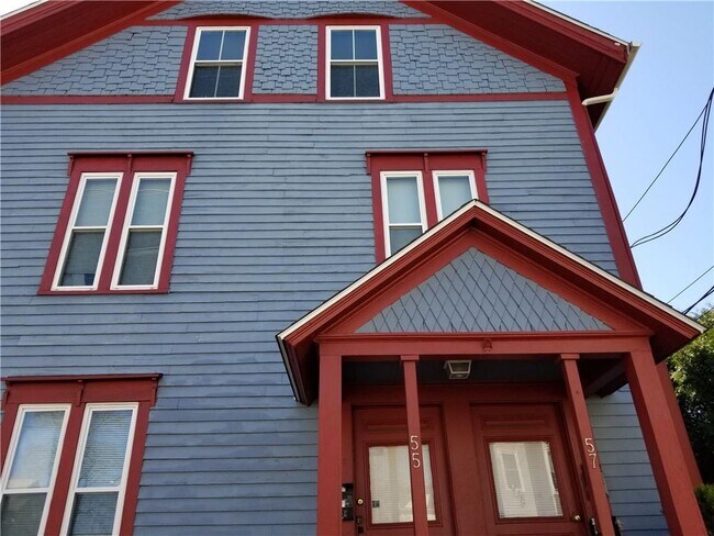 Building Photo - 55 Lyon St