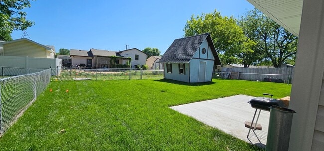 Foto del edificio - 3 bedroom, 1.5 bath, newly remodeled