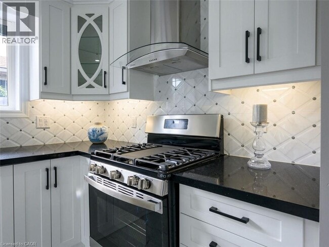 Building Photo - 308 Cranbrook Dr