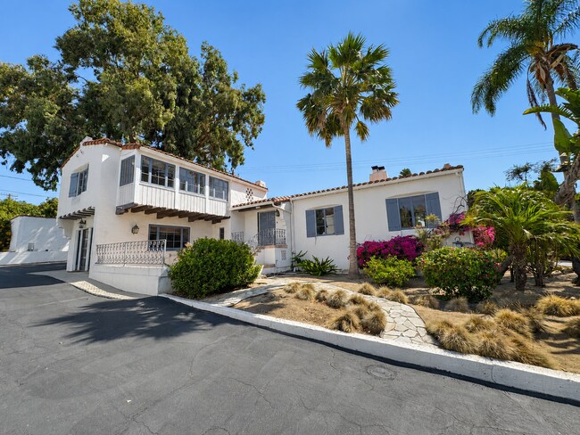 Building Photo - 352 Glen Ellen Dr