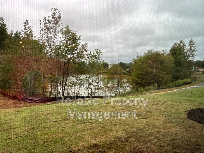 Foto del edificio - 651 Roy Adams Rd