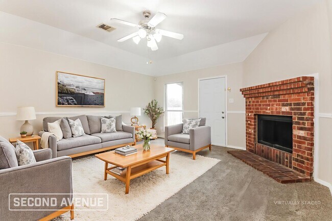 Foto del edificio - 3824 Clay Mathis Rd