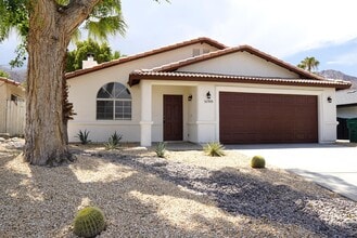 Building Photo - 52905 Avenida Rubio