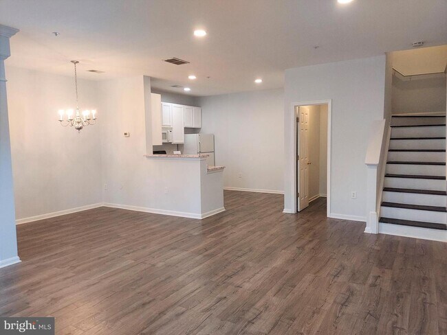 Foto del edificio - 8709 Spring Brook Way