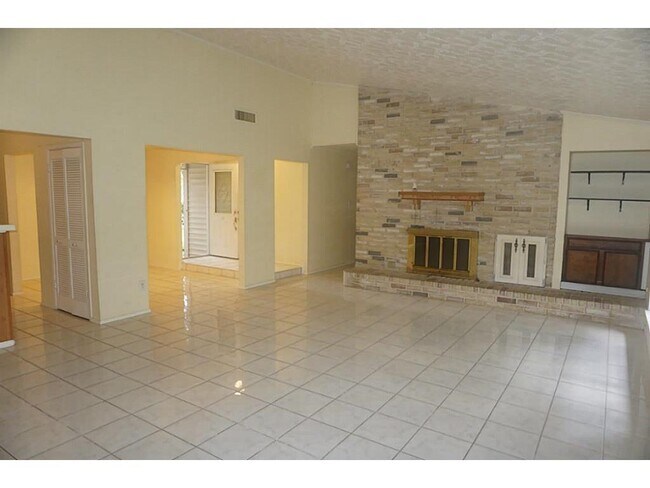 Building Photo - 14311 Templar Ln