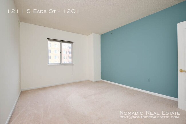 Building Photo - 1211 S Eads St