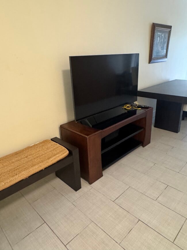 Foto del edificio - 6494 Collins Ave