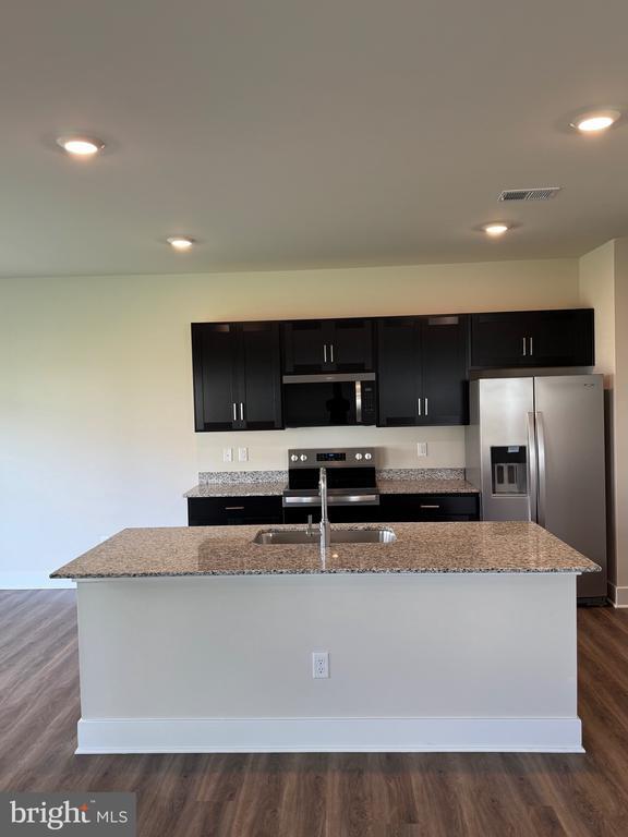 Building Photo - 108 Manasquan Wy