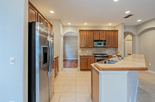 Foto del edificio - Spacious 3/2 with enclosed office and fence enclosed yard!