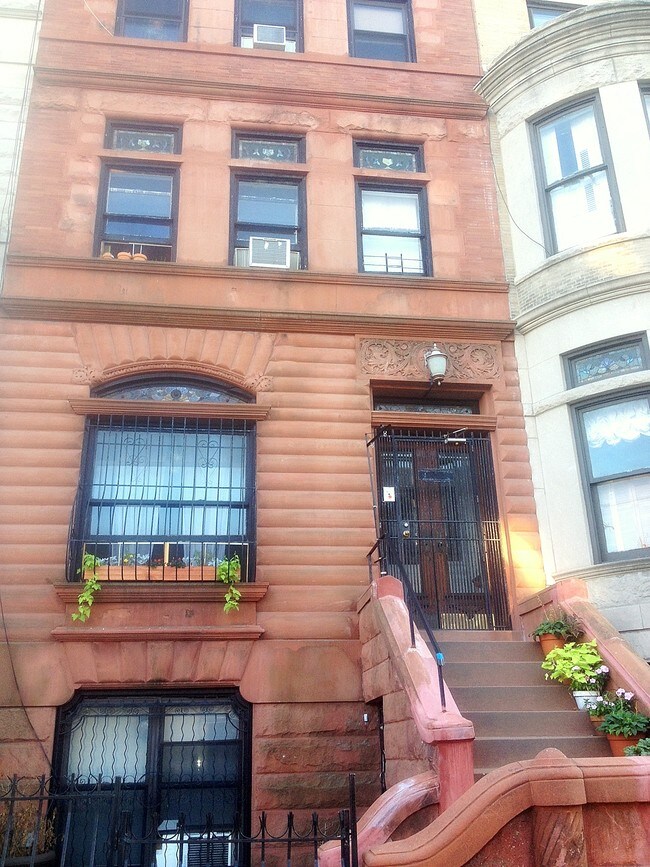 Crown Heights Studio Apartment Crown Heights Studio Apartment