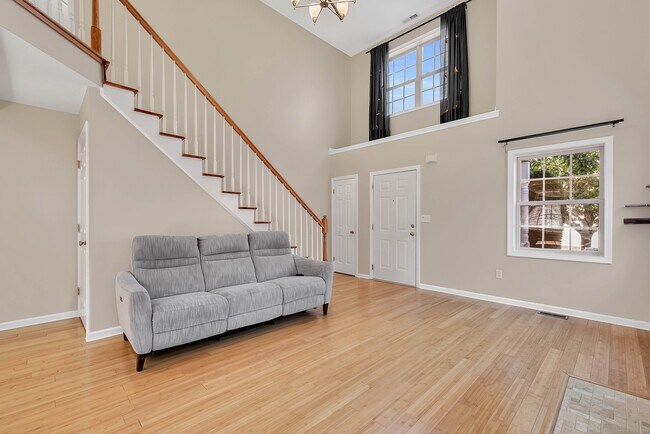 Building Photo - 35 Windy Hill Ln