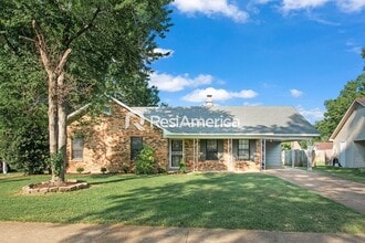 Building Photo - 3922 N Heatherhill Dr